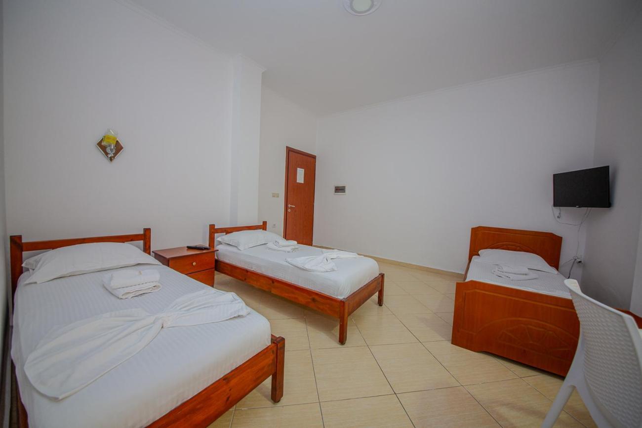 Hotel Landi Ksamil Extérieur photo