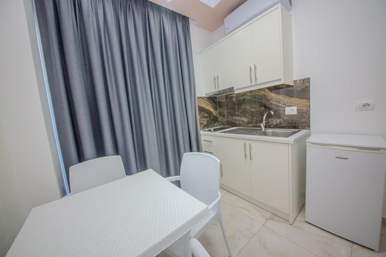 Hotel Landi Ksamil Extérieur photo