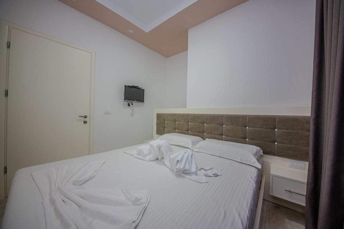 Hotel Landi Ksamil Extérieur photo