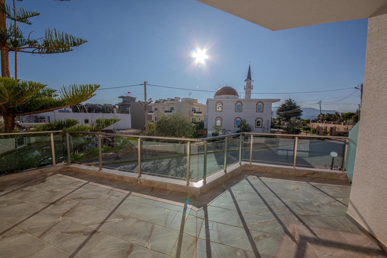 Hotel Landi Ksamil Extérieur photo