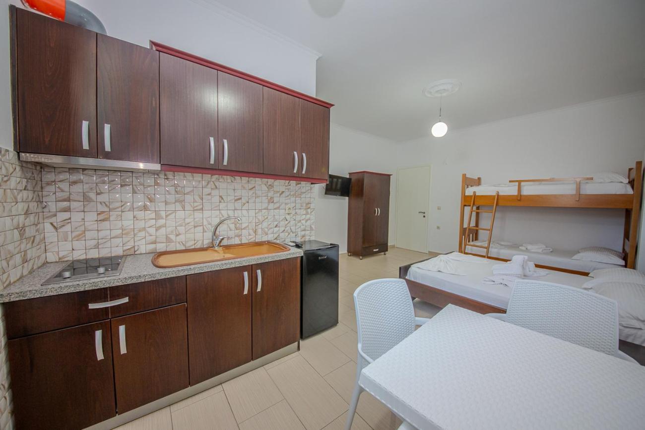 Hotel Landi Ksamil Extérieur photo