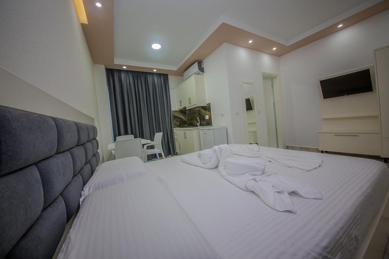 Hotel Landi Ksamil Extérieur photo