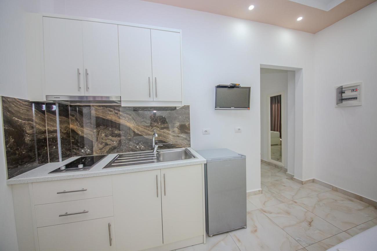 Hotel Landi Ksamil Extérieur photo