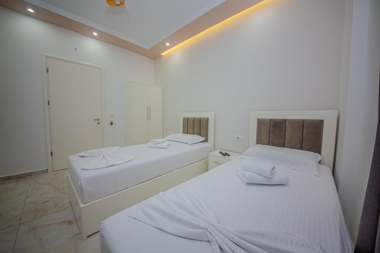 Hotel Landi Ksamil Extérieur photo