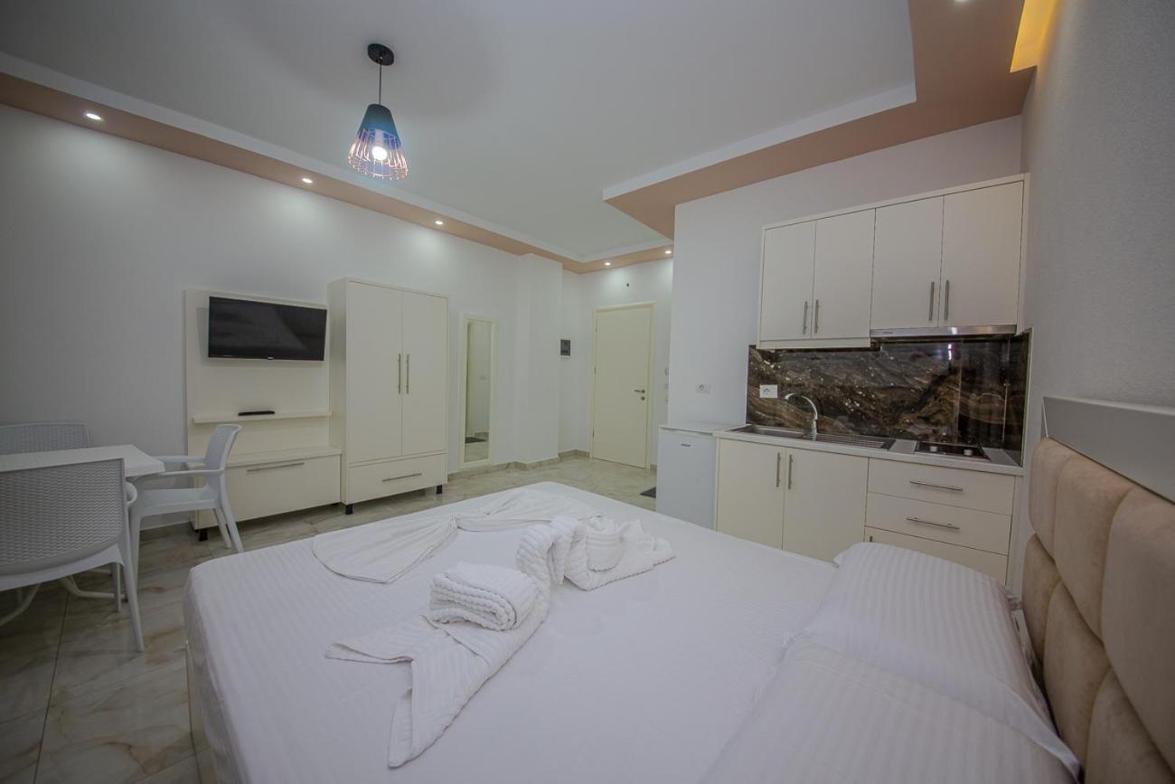 Hotel Landi Ksamil Extérieur photo
